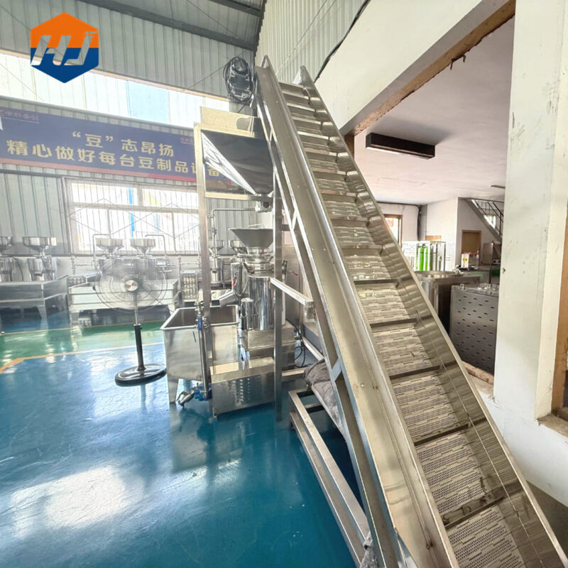 Alternative view of Scraper conveyor